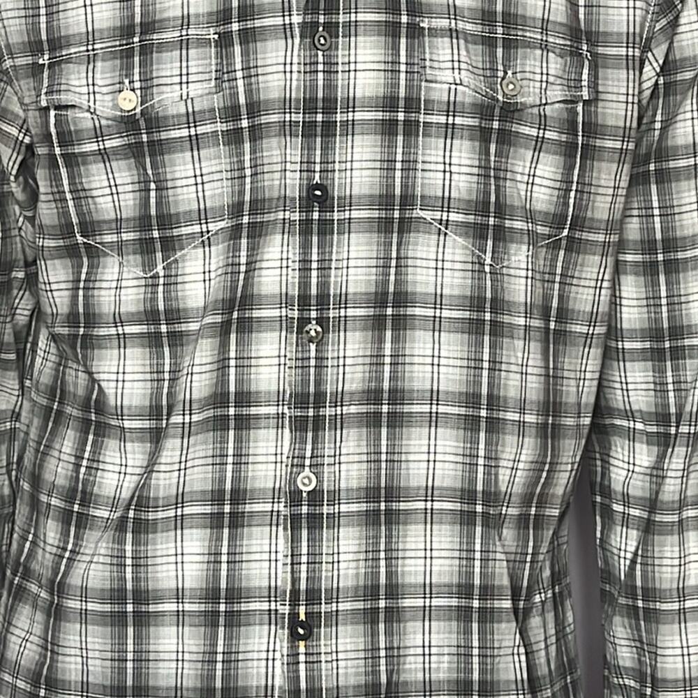 Hugo boss slim fit button down long sleeve shirt size XL - Picture 2 of 10